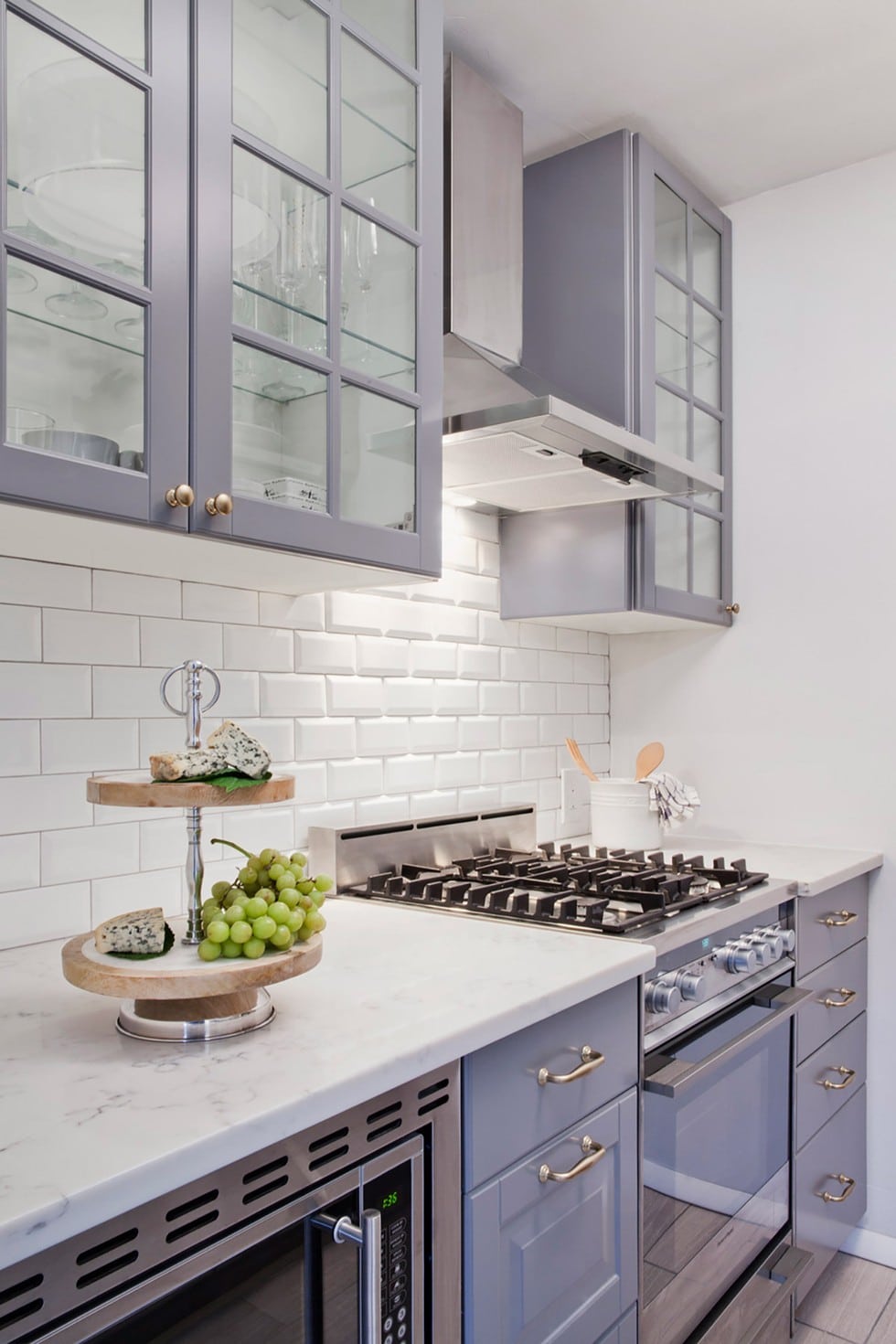 ¡Olvídate de los gabinetes superiores en tu cocina! Inspírate con estas nuevas ideas - SOS ASISTENCIA Vidrio