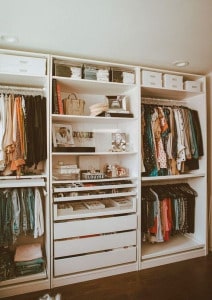 CLOSET 212x300 min